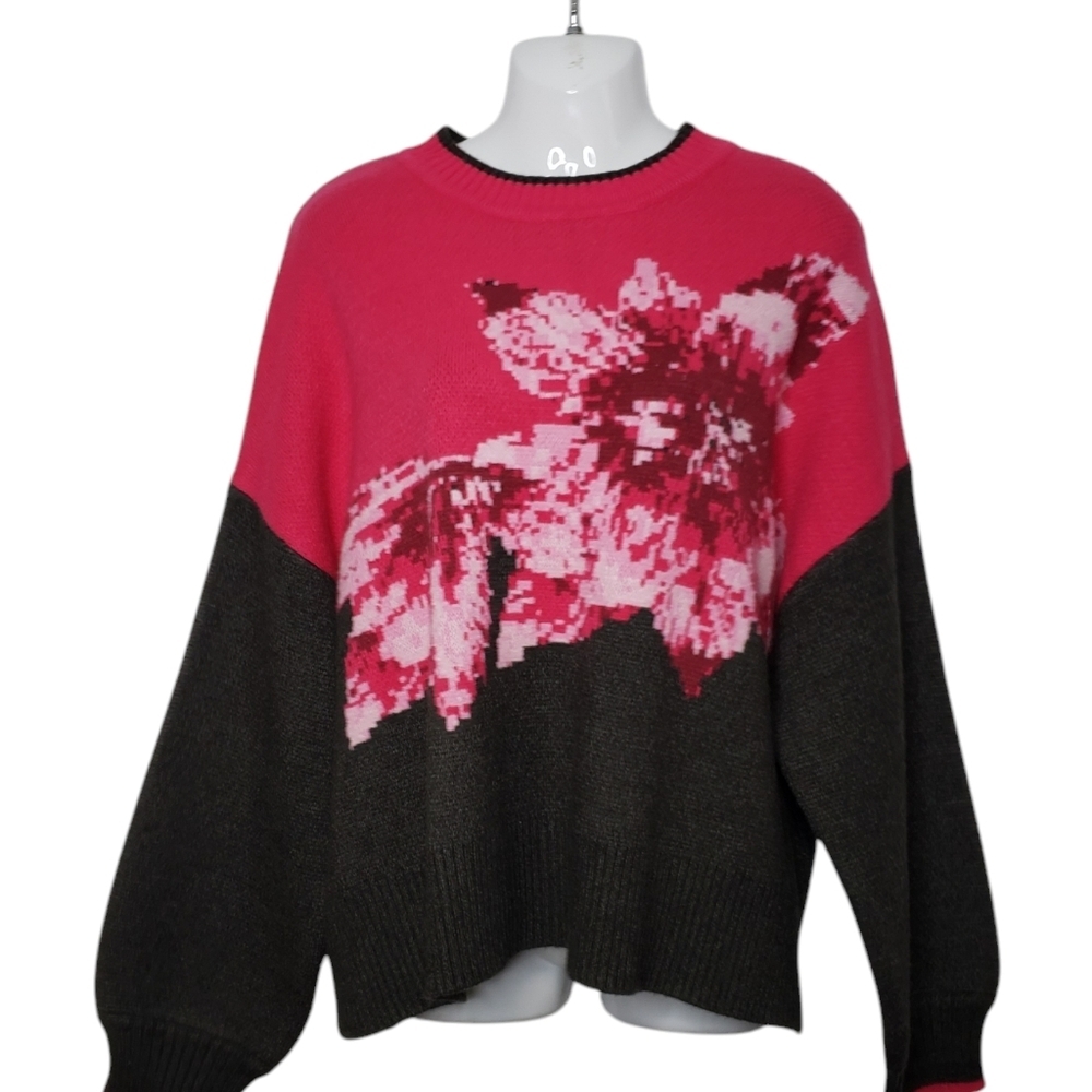 New Badgley Mischka  Sweater Women's  Size 1X Crewneck Poinsettia Dark Floral